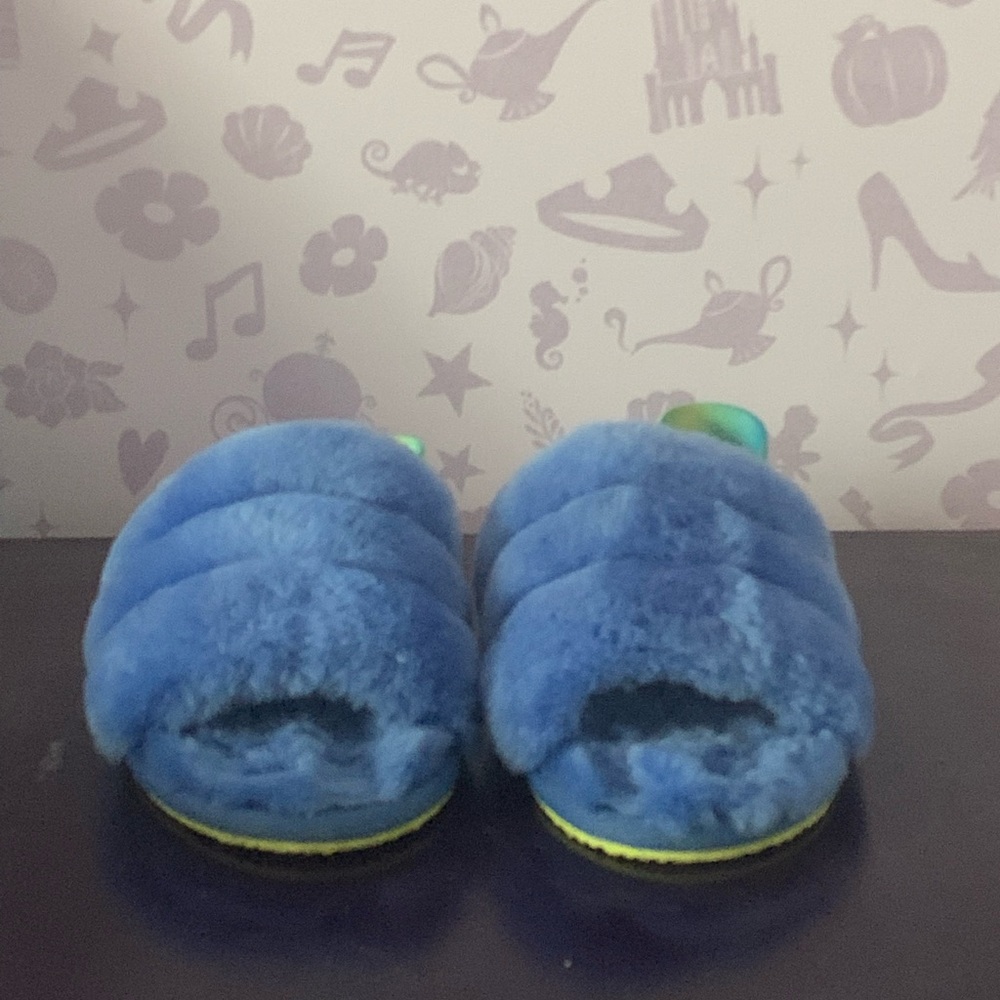 Ugg Slides